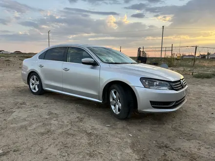 Volkswagen Passat 2013 года за 4 450 000 тг. в Атырау – фото 6