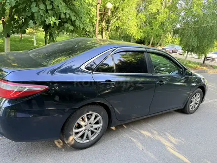 Toyota Camry 2015 года за 7 350 000 тг. в Шымкент – фото 4