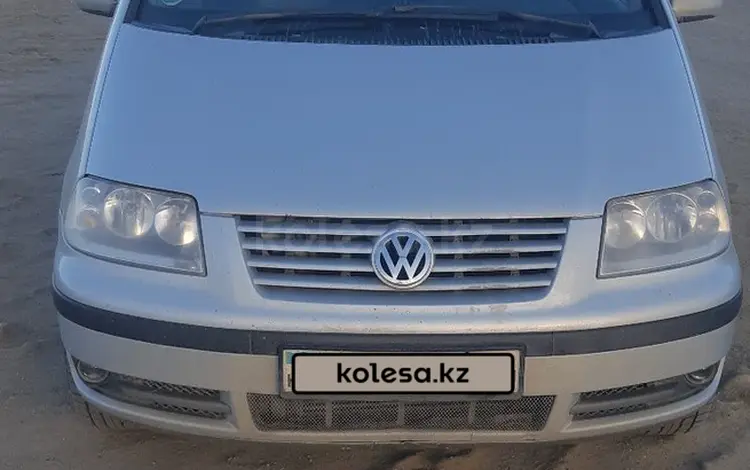 Volkswagen Sharan 2001 годаүшін3 000 000 тг. в Актобе