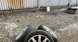 Диски с шинами за 300 000 тг. в Алматы – фото 3