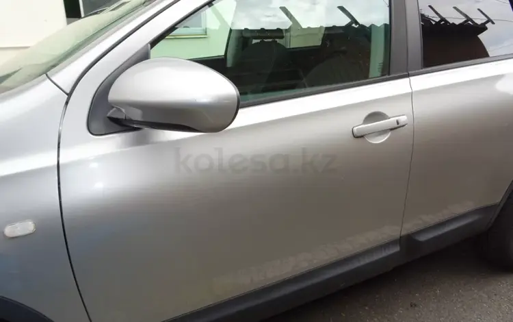 Дверь на Nissan Qashqai (J10) за 60 000 тг. в Усть-Каменогорск