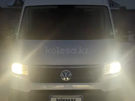 Volkswagen Crafter 2019 года за 14 900 000 тг. в Алматы – фото 24