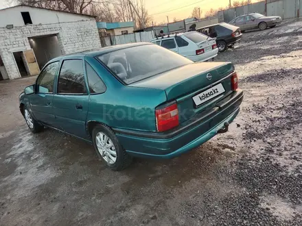 Opel Vectra 1993 года за 750 000 тг. в Актобе – фото 3