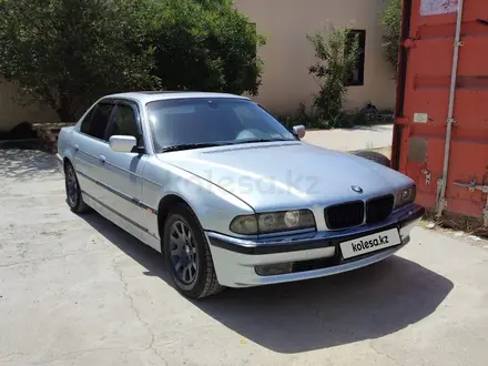 BMW 728 1998 года за 2 300 000 тг. в Актау – фото 3