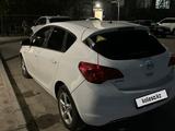 Opel Astra 2012 годаfor2 400 000 тг. в Актау – фото 3