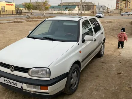 Volkswagen Golf 1994 года за 1 500 000 тг. в Актау – фото 2