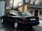 Mercedes-Benz C 200 1995 года за 2 100 000 тг. в Мерке – фото 3