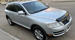 Volkswagen Touareg 2005 годаfor6 000 000 тг. в Астана – фото 4