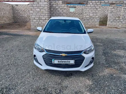 Chevrolet Onix 2023 года за 6 400 000 тг. в Атырау