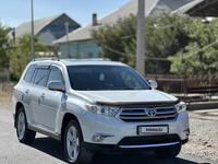 Toyota Highlander 2013 годаfor15 500 000 тг. в Шымкент