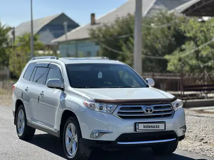 Toyota Highlander 2013 года за 15 500 000 тг. в Алматы