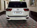 Toyota Land Cruiser 2022 годаүшін55 000 000 тг. в Тараз – фото 2