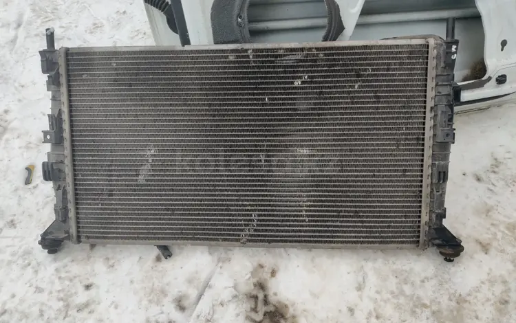 Радиатор охлаждения Мазда 3 за 20 000 тг. в Алматы