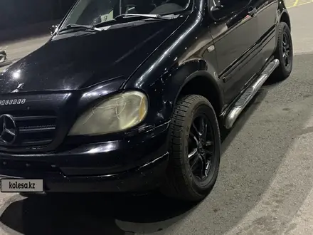 Mercedes-Benz ML 320 2001 года за 3 500 000 тг. в Караганда – фото 8