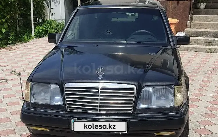 Mercedes-Benz E 300 1992 года за 1 850 000 тг. в Алматы