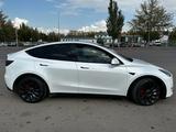 Tesla Model Y 2022 года за 26 500 000 тг. в Астана – фото 2