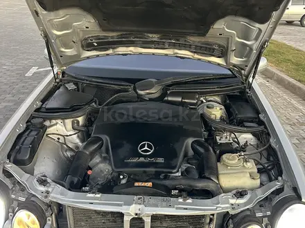 Mercedes-Benz E 55 AMG 2001 года за 7 800 000 тг. в Шымкент – фото 18