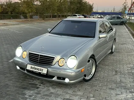 Mercedes-Benz E 55 AMG 2001 года за 7 800 000 тг. в Шымкент – фото 37