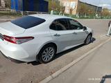 Toyota Camry 2019 года за 13 900 000 тг. в Экибастуз – фото 5