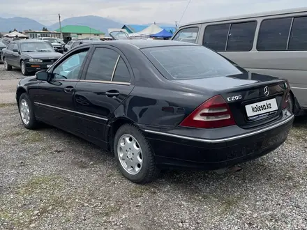 Mercedes-Benz C 200 2000 года за 2 900 000 тг. в Алматы – фото 4