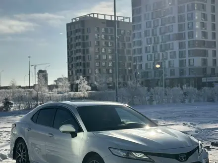 Toyota Camry 2021 года за 21 000 000 тг. в Астана – фото 10