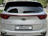 Kia Sportage 2021 года за 12 500 000 тг. в Атырау – фото 2