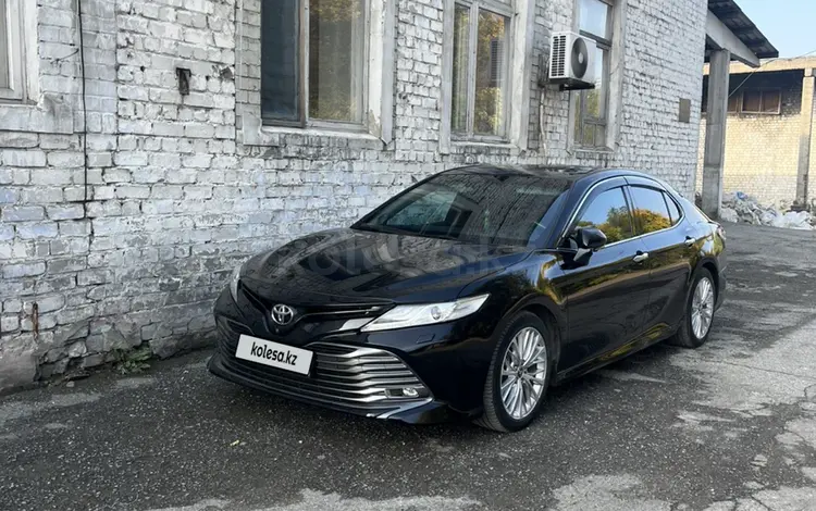 Toyota Camry 2018 годаfor14 000 000 тг. в Семей