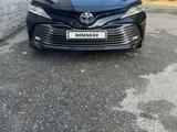 Toyota Camry 2018 года за 15 900 000 тг. в Семей – фото 4