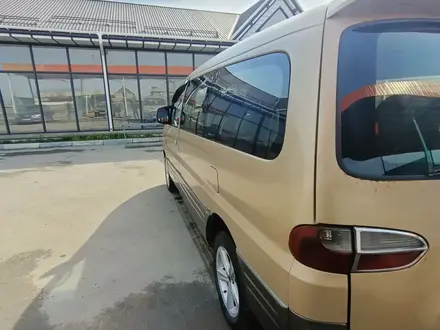 Hyundai Starex 2001 года за 2 400 000 тг. в Аксукент – фото 9