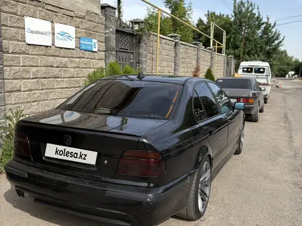 BMW 528 1997 года за 2 750 000 тг. в Алматы – фото 2