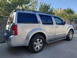 Nissan Pathfinder 2010 года за 7 800 000 тг. в Шымкент – фото 2