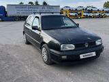 Volkswagen Golf 1994 года за 900 000 тг. в Алматы