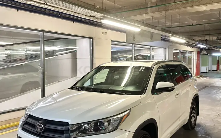 Toyota Highlander 2014 года за 15 500 000 тг. в Алматы