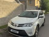 Toyota RAV4 2015 года за 10 000 000 тг. в Алматы