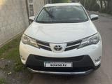Toyota RAV4 2015 года за 10 000 000 тг. в Алматы – фото 2