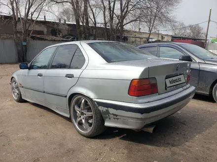 BMW 325 1994 года за 1 900 000 тг. в Алматы – фото 3