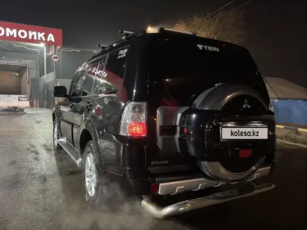 Mitsubishi Pajero 2011 года за 11 800 000 тг. в Семей – фото 2