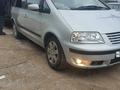 Volkswagen Sharan 2000 года за 3 700 000 тг. в Уральск – фото 3