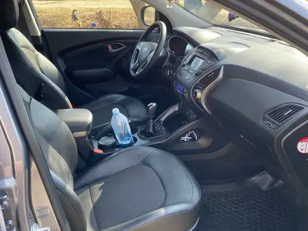 Hyundai Tucson 2014 года за 7 500 000 тг. в Уральск – фото 21