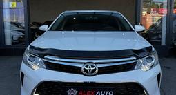 Toyota Camry 2015 года за 11 700 000 тг. в Шымкент – фото 2