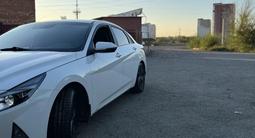 Hyundai Elantra 2021 года за 8 000 000 тг. в Усть-Каменогорск – фото 2