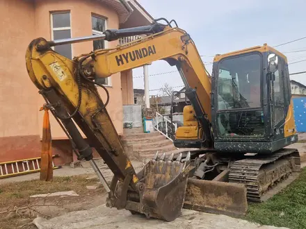 Hyundai  Гусеничные 2019 года за 17 500 000 тг. в Алматы