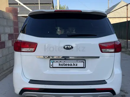 Kia Carnival 2015 года за 11 500 000 тг. в Шымкент – фото 2