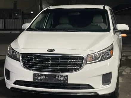 Kia Carnival 2015 года за 11 500 000 тг. в Шымкент – фото 9