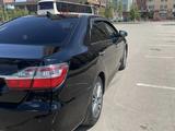 Toyota Camry 2017 года за 13 600 000 тг. в Астана – фото 3