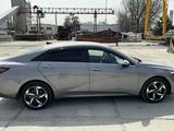 Hyundai Elantra 2022 года за 13 500 000 тг. в Алматы