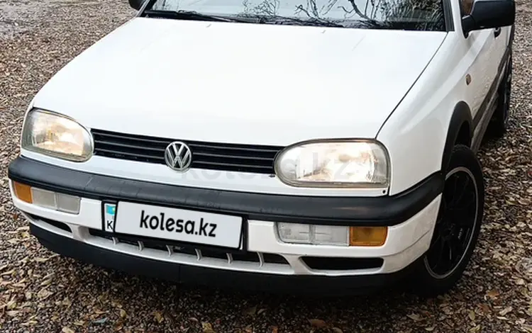 Volkswagen Golf 1994 годаүшін1 500 000 тг. в Алматы