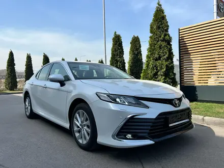 Toyota Camry Prestige 2023 года за 18 300 000 тг. в Алматы – фото 3