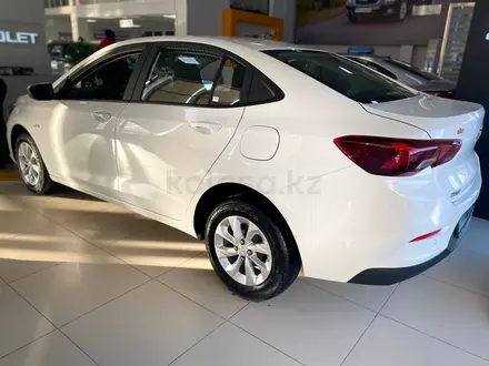 Chevrolet Onix LTZ 2025 года за 6 990 000 тг. в Атырау – фото 3