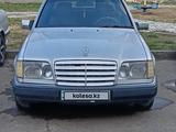 Mercedes-Benz E 200 1993 года за 1 500 000 тг. в Павлодар